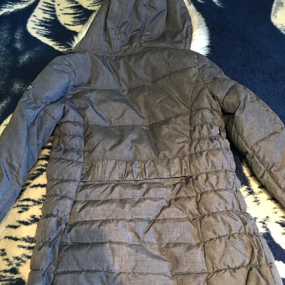 Puffer jacket with furry hood and buckle - Picture 3 of 5